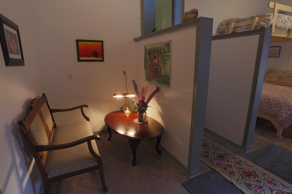 Meems Elliston B&B Buitenkant foto