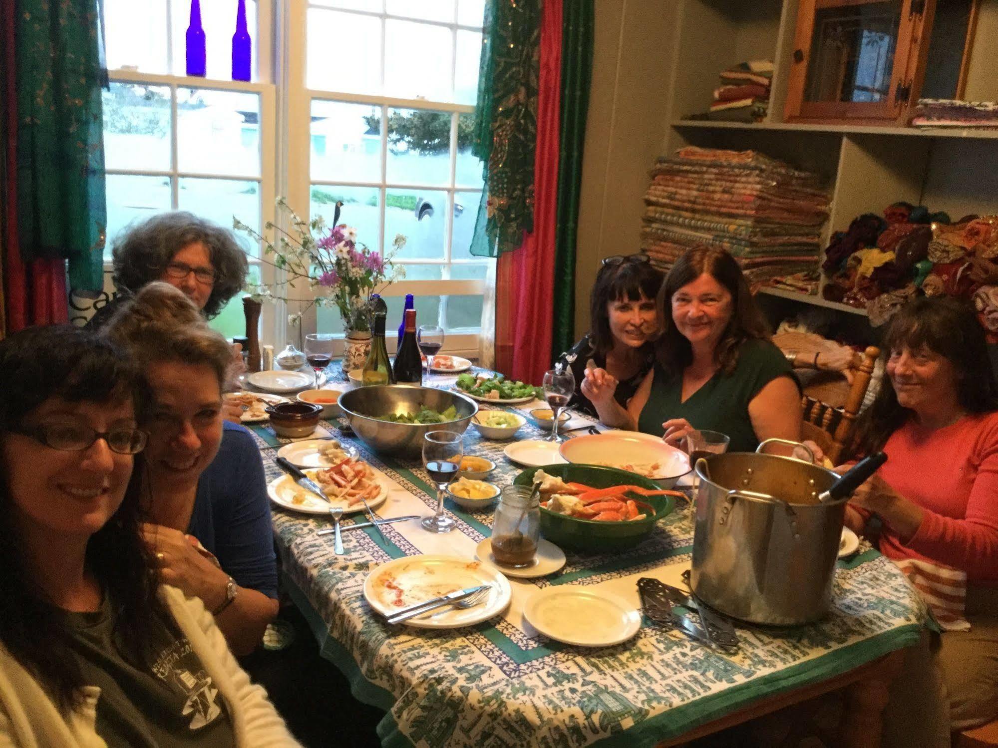 Meems Elliston B&B Buitenkant foto