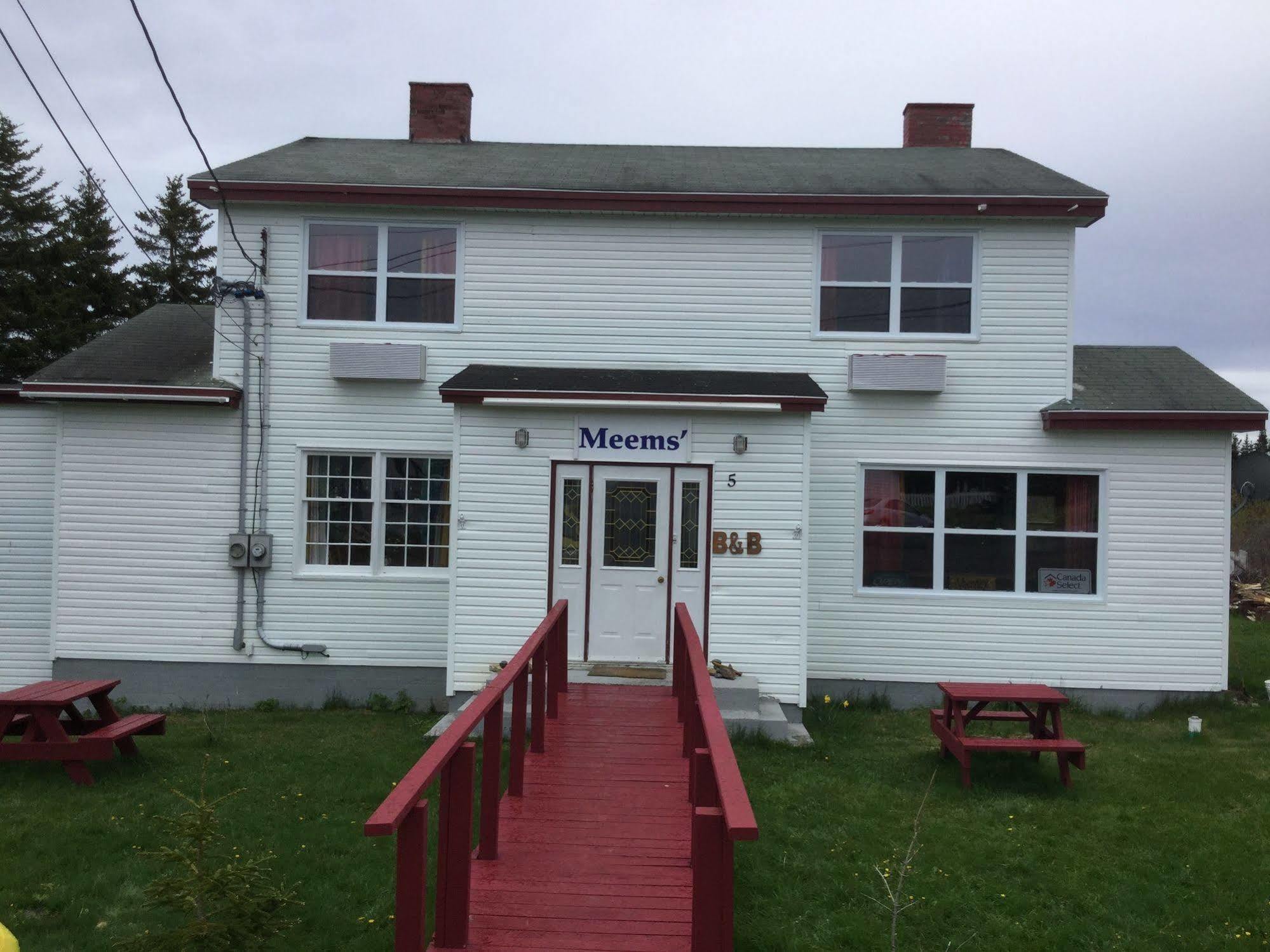 Meems Elliston B&B Buitenkant foto